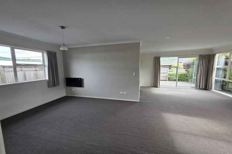 Photo of property in 18 Sinclair Street, Ebdentown, Upper Hutt, 5018