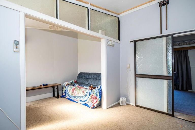 Photo of property in 28 Leonard Street, Waimate, 7924