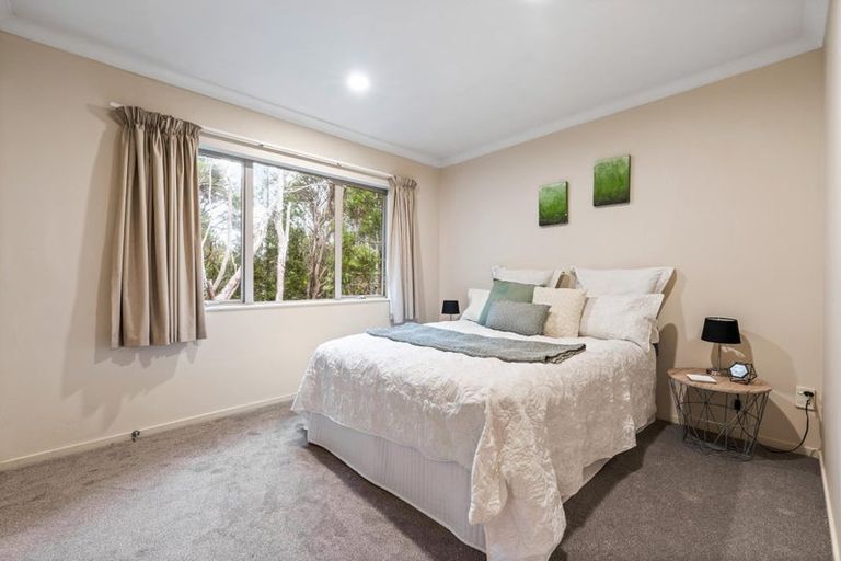 Photo of property in 77c Colwill Road, Massey, Auckland, 0614