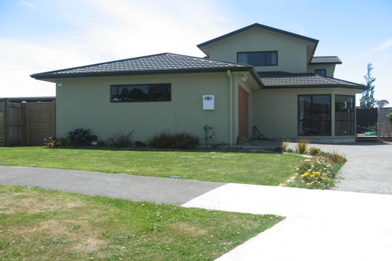Photo of property in 4 Ursula Drive, Feilding, 4702