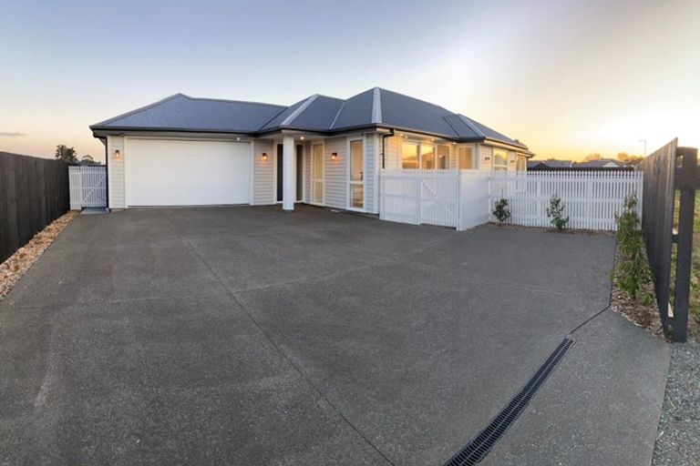 Photo of property in 26 Mcquillan Avenue, Woodend, 7610