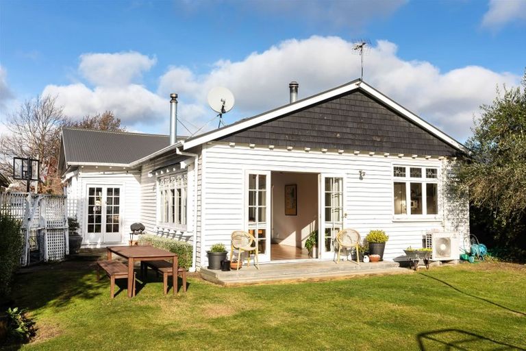 Photo of property in 61 Hawthorne Street, Strowan, Christchurch, 8052