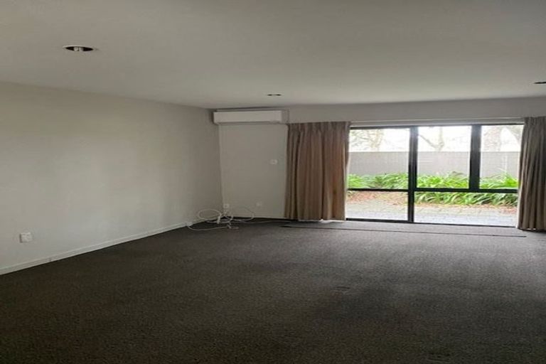 Photo of property in 2/4 Brockworth Place, Riccarton, Christchurch, 8011