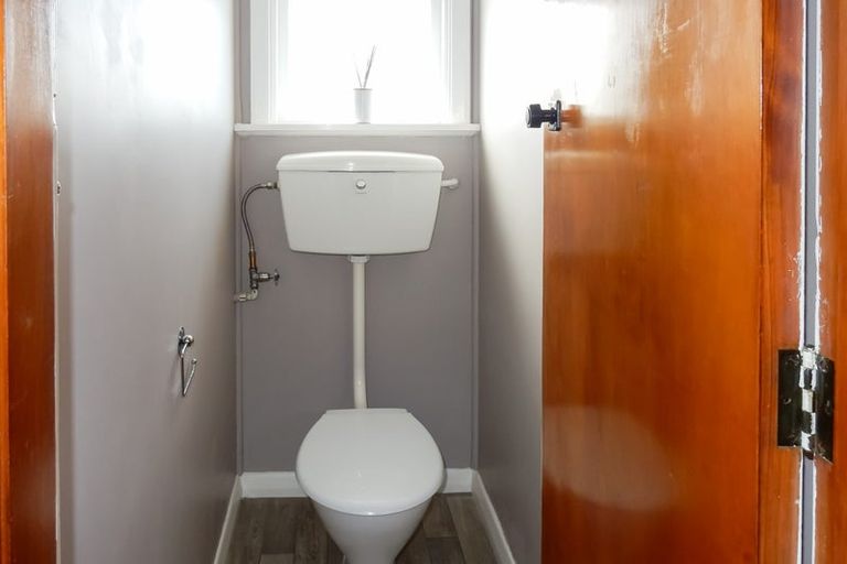 Photo of property in 12 Harlech Street, Oamaru North, Oamaru, 9400