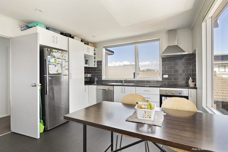 Photo of property in 107 Rongotai Road, Kilbirnie, Wellington, 6022