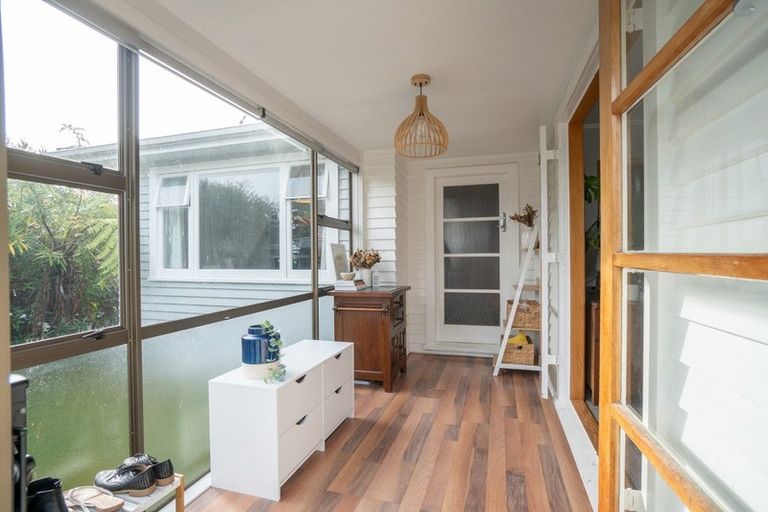 Photo of property in 6b Salisbury Avenue, Terrace End, Palmerston North, 4410