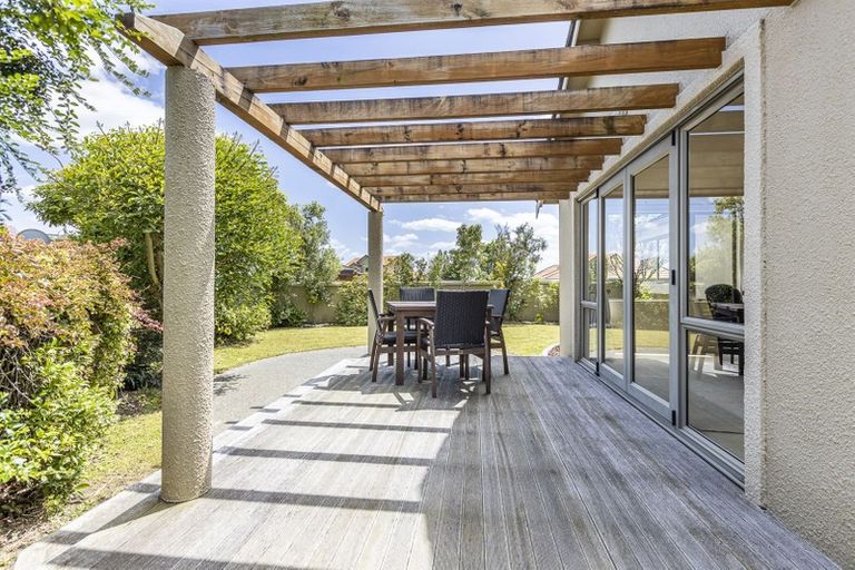 Photo of property in 20 Ruapehu Drive, Fitzherbert, Palmerston North, 4410