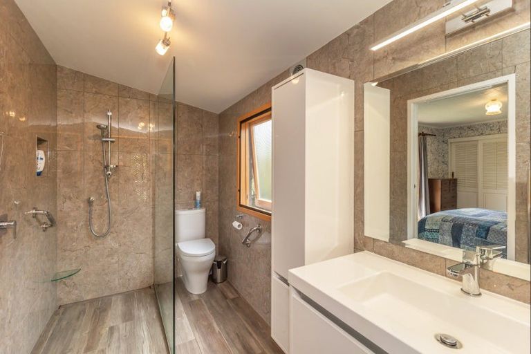 Photo of property in 382 Kimberley Road, Levin, 5571