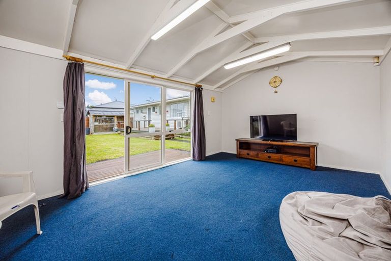 Photo of property in 2/40 Laurie Avenue, Papakura, 2110