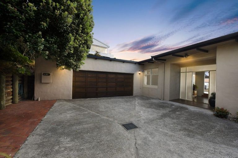 Photo of property in 84 Princes Drive, Britannia Heights, Nelson, 7010