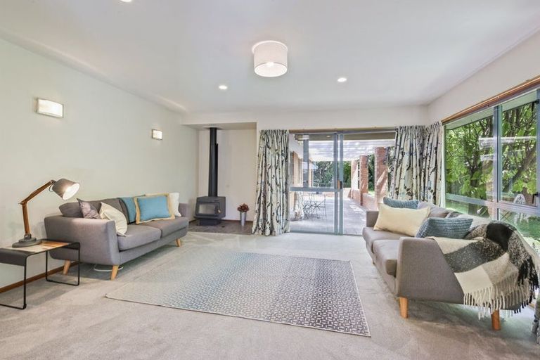 Photo of property in 4 Oakden Drive, Darfield, 7510