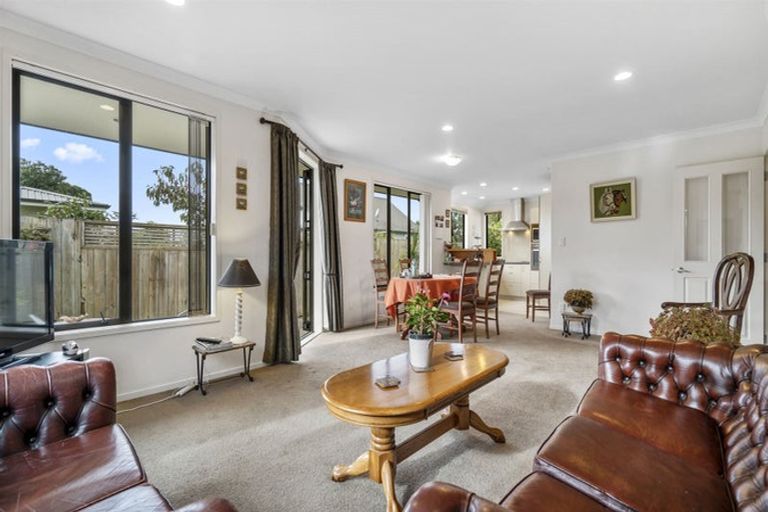 Photo of property in 529c Devonport Road, Tauranga South, Tauranga, 3112