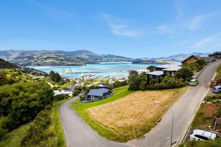 Photo of property in 1 Endeavour Place, Lyttelton, 8082
