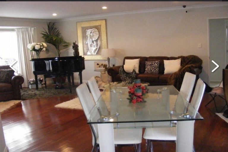 Photo of property in 106 Meadowland Drive, Somerville, Auckland, 2014