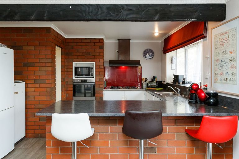 Photo of property in 30 Monrad Street, Highbury, Palmerston North, 4412