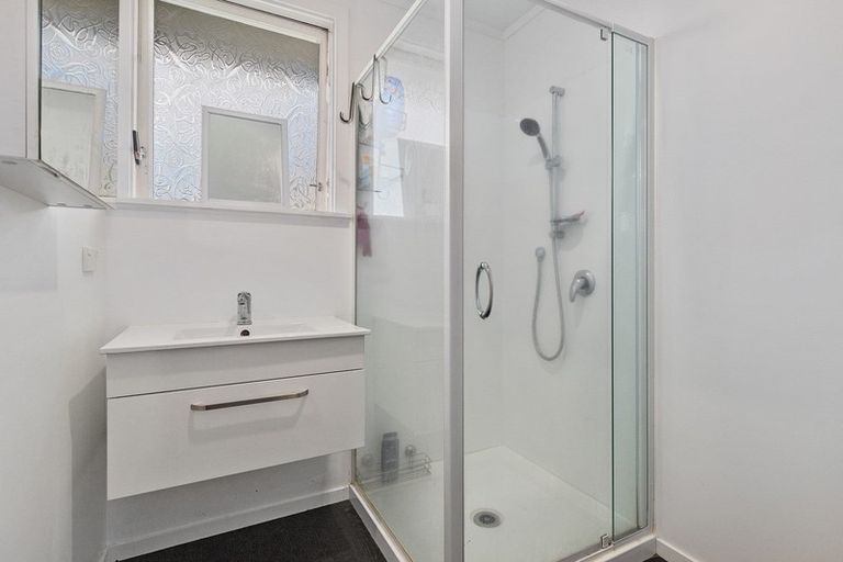 Photo of property in 41 Oakfield Crescent, Pukete, Hamilton, 3200