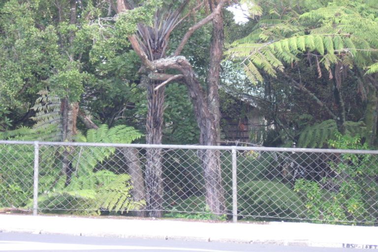 Photo of property in 353 Titirangi Road, Titirangi, Auckland, 0604