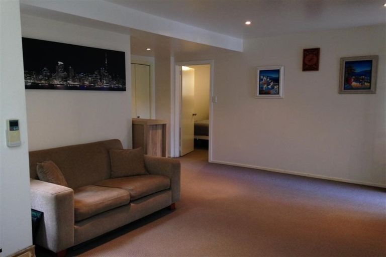 Photo of property in 76 Beach Road, Castor Bay, Auckland, 0620