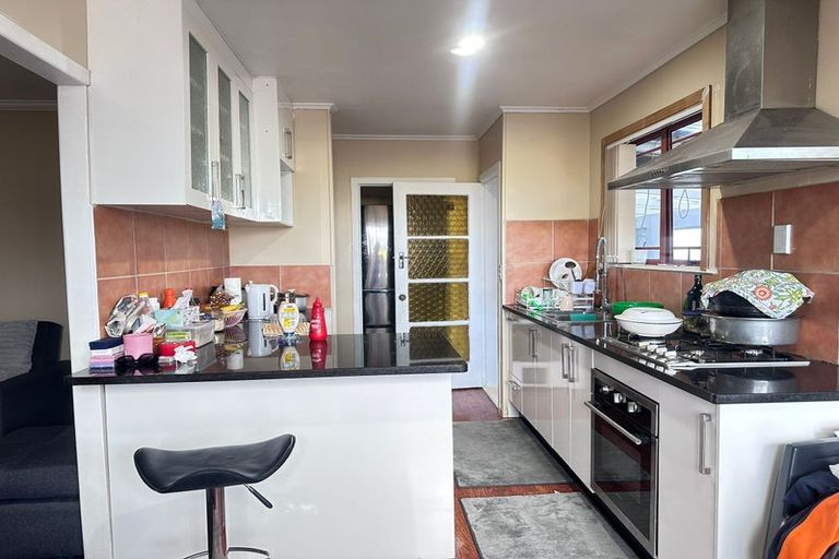 Photo of property in 9 Mahia Road, Manurewa, Auckland, 2102