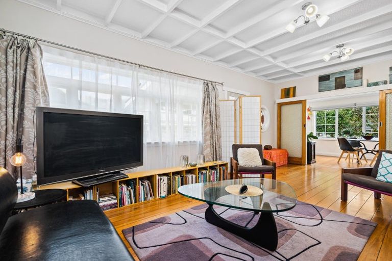 Photo of property in 19a Mair Street, Regent, Whangarei, 0112