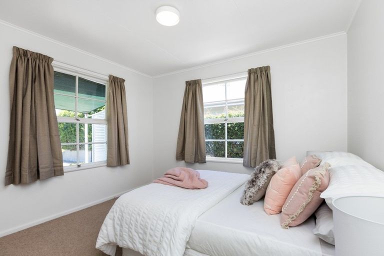 Photo of property in 711 Ballantyne Street, Frimley, Hastings, 4120