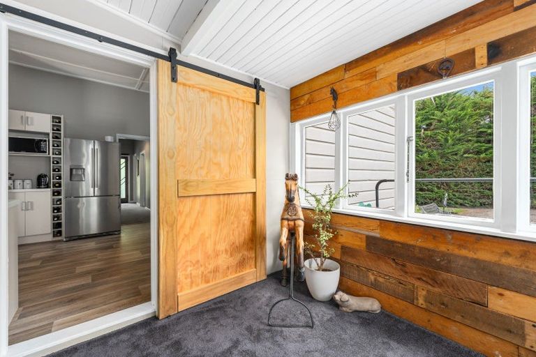 Photo of property in 986 Halcombe Road, Halcombe, Feilding, 4779