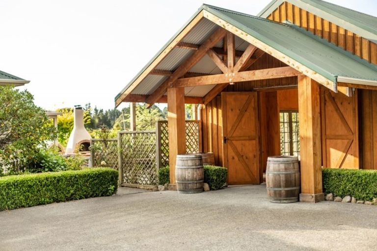 Photo of property in 202 Waitohu Valley Road, Otaki, 5583