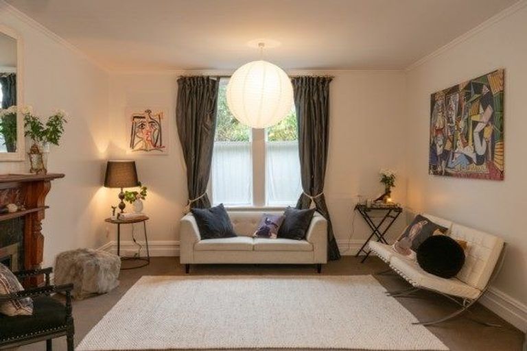 Photo of property in 8 Saint Mary Street, Thorndon, Wellington, 6011