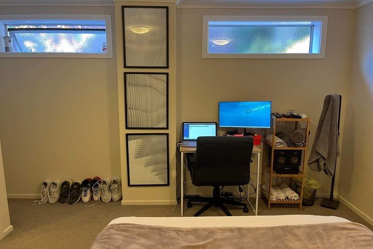 Photo of property in 125a Elizabeth Street, Mount Victoria, Wellington, 6011