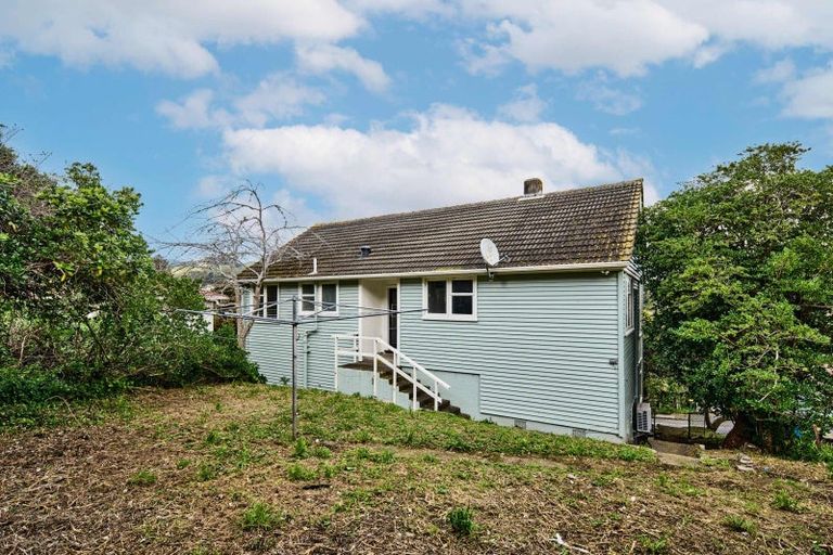 Photo of property in 14 Gloucester Street, Cannons Creek, Porirua, 5024