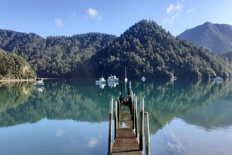 Photo of property in 30 Rata Street, Duncan Bay, Tennyson Inlet, 7195