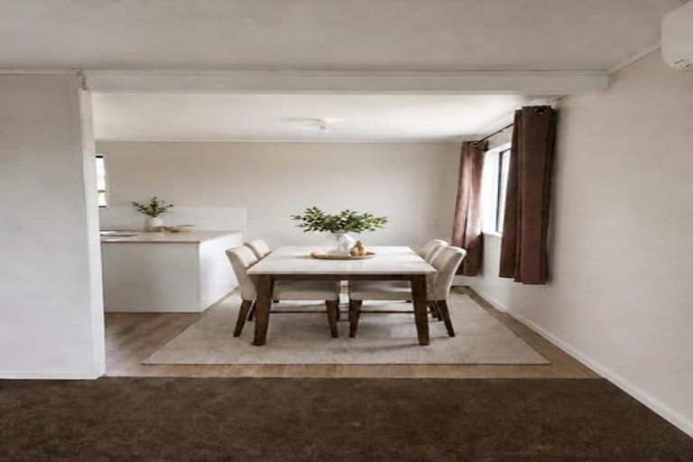 Photo of property in 1/21 Penion Drive, Flat Bush, Auckland, 2023