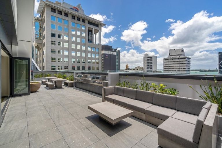 Photo of property in 2005/10 Commerce Street, Auckland Central, Auckland, 1010