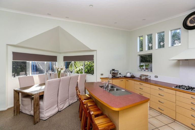 Photo of property in 4a Rahui View, Oakura, 4314