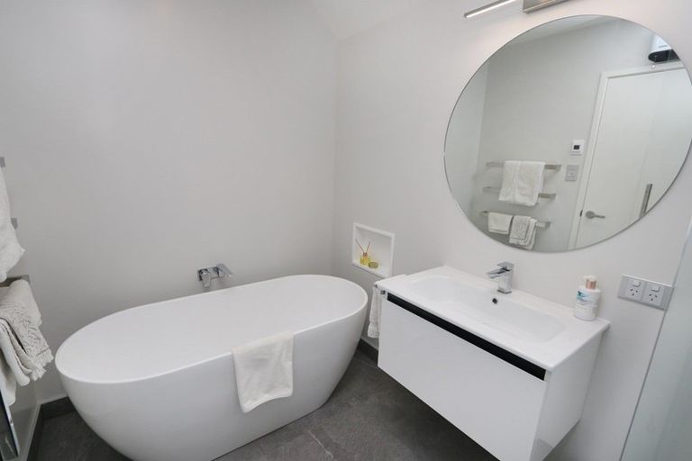 Photo of property in 99 Oak Grove, Ashburton, 7700