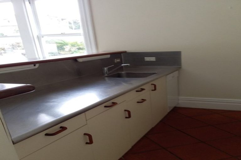 Photo of property in 253 The Terrace, Te Aro, Wellington, 6011