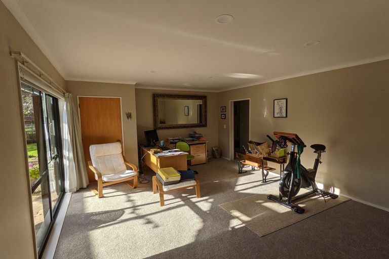 Photo of property in 7 Conifer Court, Raumati Beach, Paraparaumu, 5032