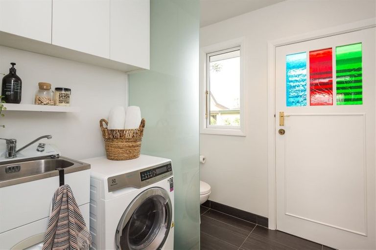 Photo of property in 29 Main Road, Redcliffs, Christchurch, 8081