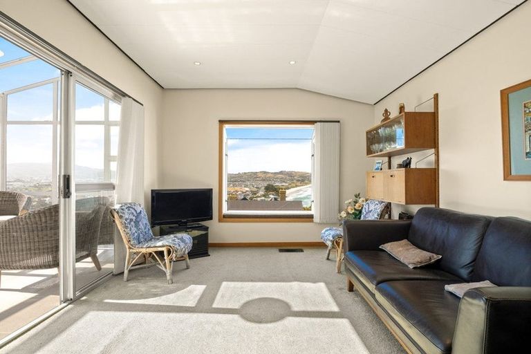 Photo of property in 106 Cliffs Road, Saint Clair, Dunedin, 9012