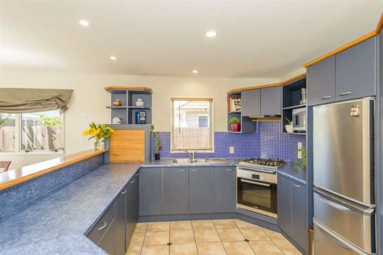 Photo of property in 399a Main North Road, Redwood, Christchurch, 8051