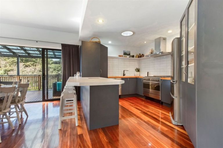 Photo of property in 37 Te Toki Road, Ostend, Waiheke Island, 1081