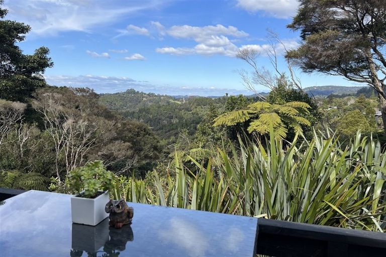 Photo of property in 1074 Scenic Drive North, Swanson, Auckland, 0816