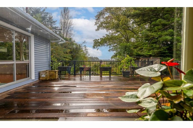 Photo of property in 42 Lowtherhurst Road, Massey, Auckland, 0614