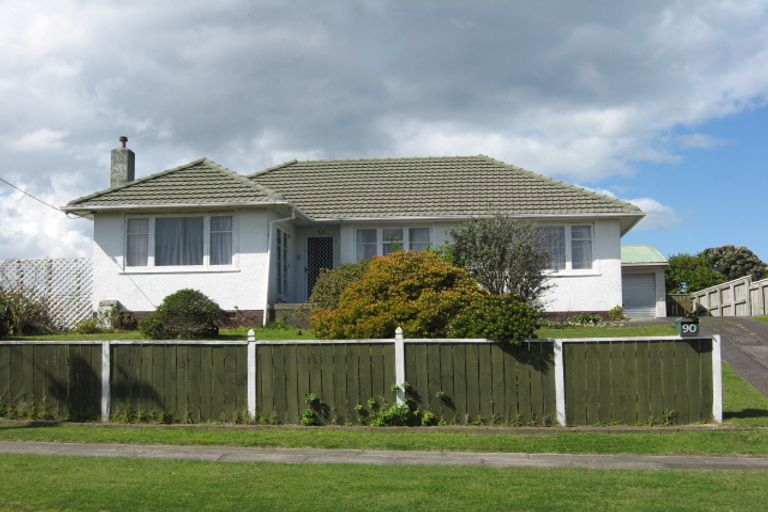 Photo of property in 90 Manuka Street, Castlecliff, Whanganui, 4501