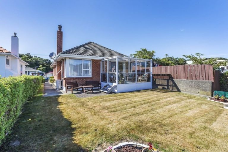 Photo of property in 48 Tarawera Road, Johnsonville, Wellington, 6037