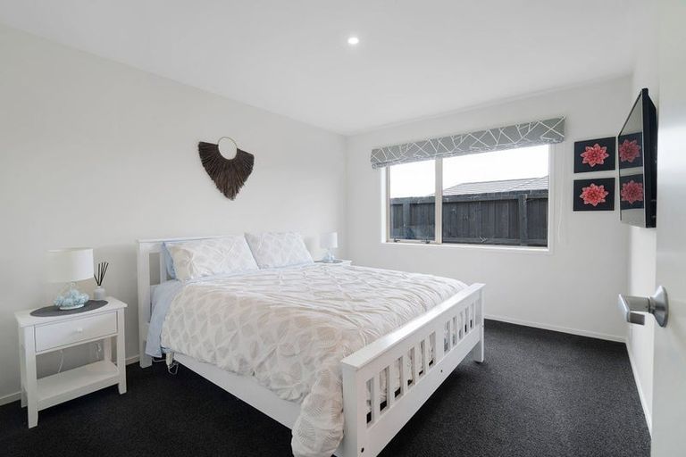 Photo of property in 15 Koareare Avenue, Halswell, Christchurch, 8025