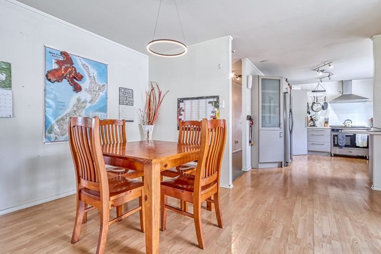 Photo of property in 412 Whangaparaoa Road, Stanmore Bay, Whangaparaoa, 0932