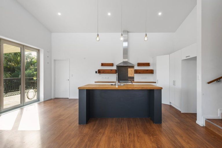 Photo of property in 27 Bayvista Close, Welcome Bay, Tauranga, 3112