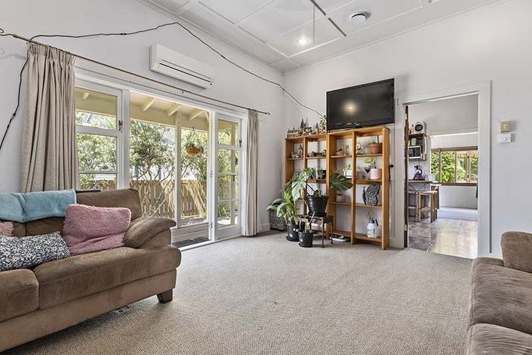 Photo of property in 35 Aroha View Avenue, Te Aroha, 3320