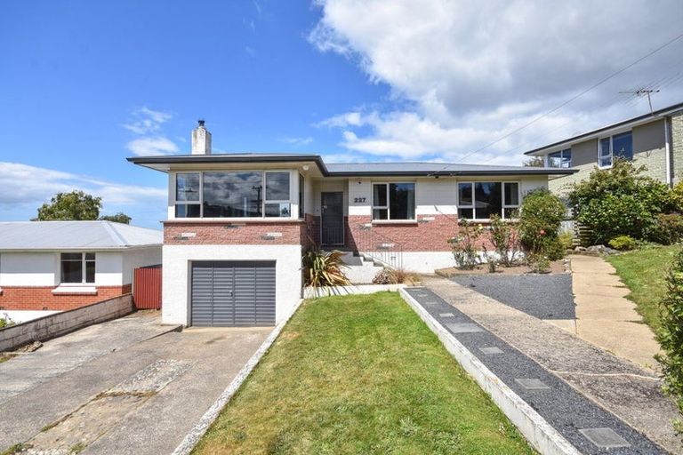 Photo of property in 227 Brockville Road, Brockville, Dunedin, 9011